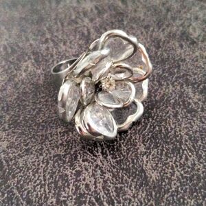 Y2K VTG Adjustable Silver Tone Ring Clear Glass Crystal Flower Rose Rhinestone